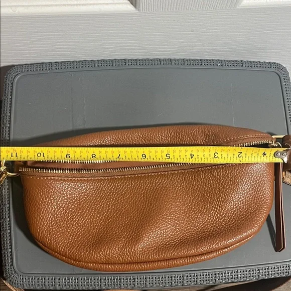 Quince Cognac Leather Sling Bag - Picture 8 of 9